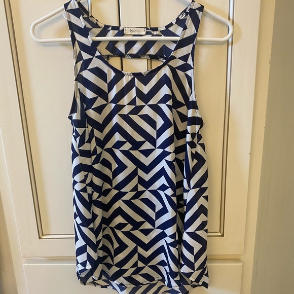 Everly navy and white geometric tank top. Small. - Picture 1 of 4